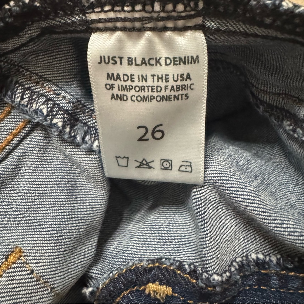 Just Black Denim Maternity Shorts - Picture 5 of 7